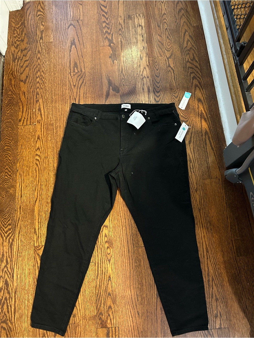 Pistola Black Jeans with Branded Button